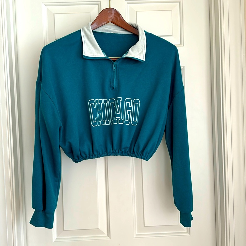 Chicago Top Size S Teal White Collar Long Sleeves Zipper Elastic Waist